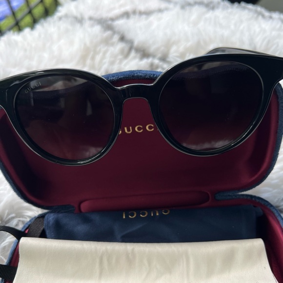 Gucci sunglasses - Picture 2 of 15
